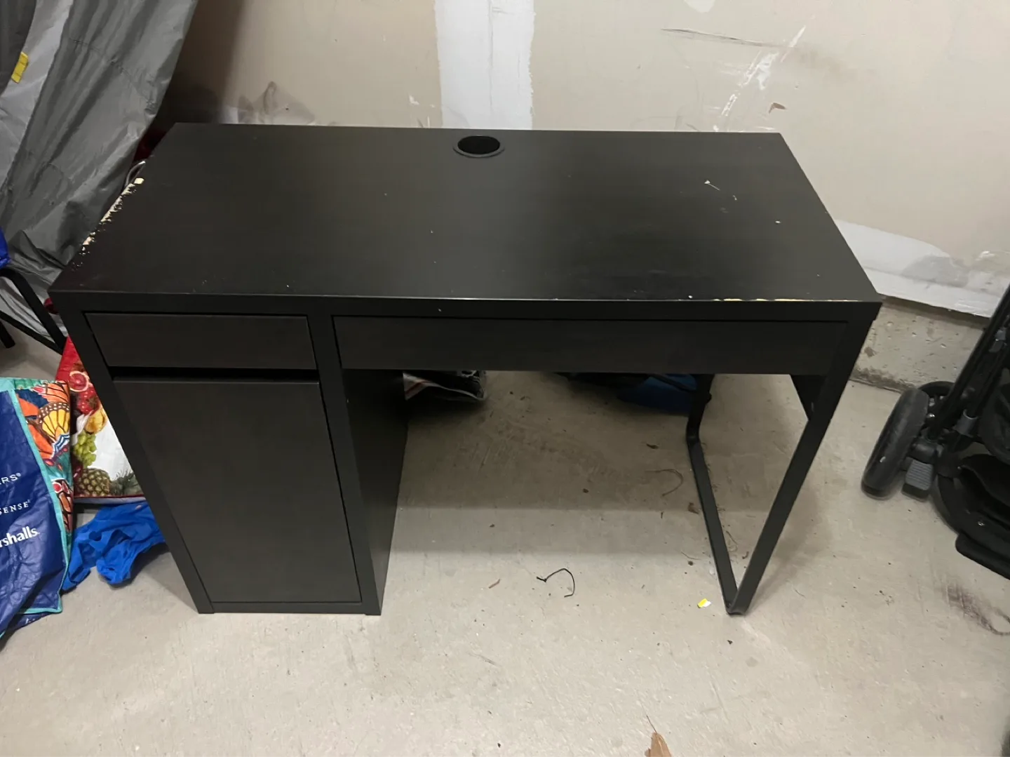 IKEA MICKE Desk - Black-Brown image indicator(3)