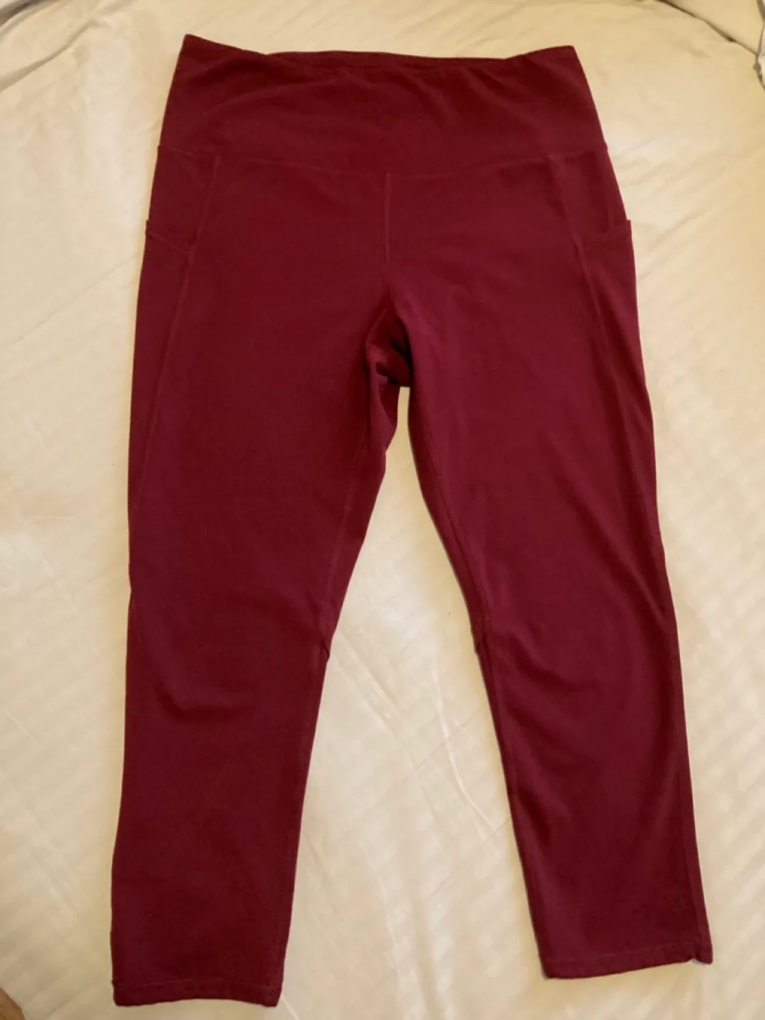 Women's Burgundy 7/8 Leggings thumbnail