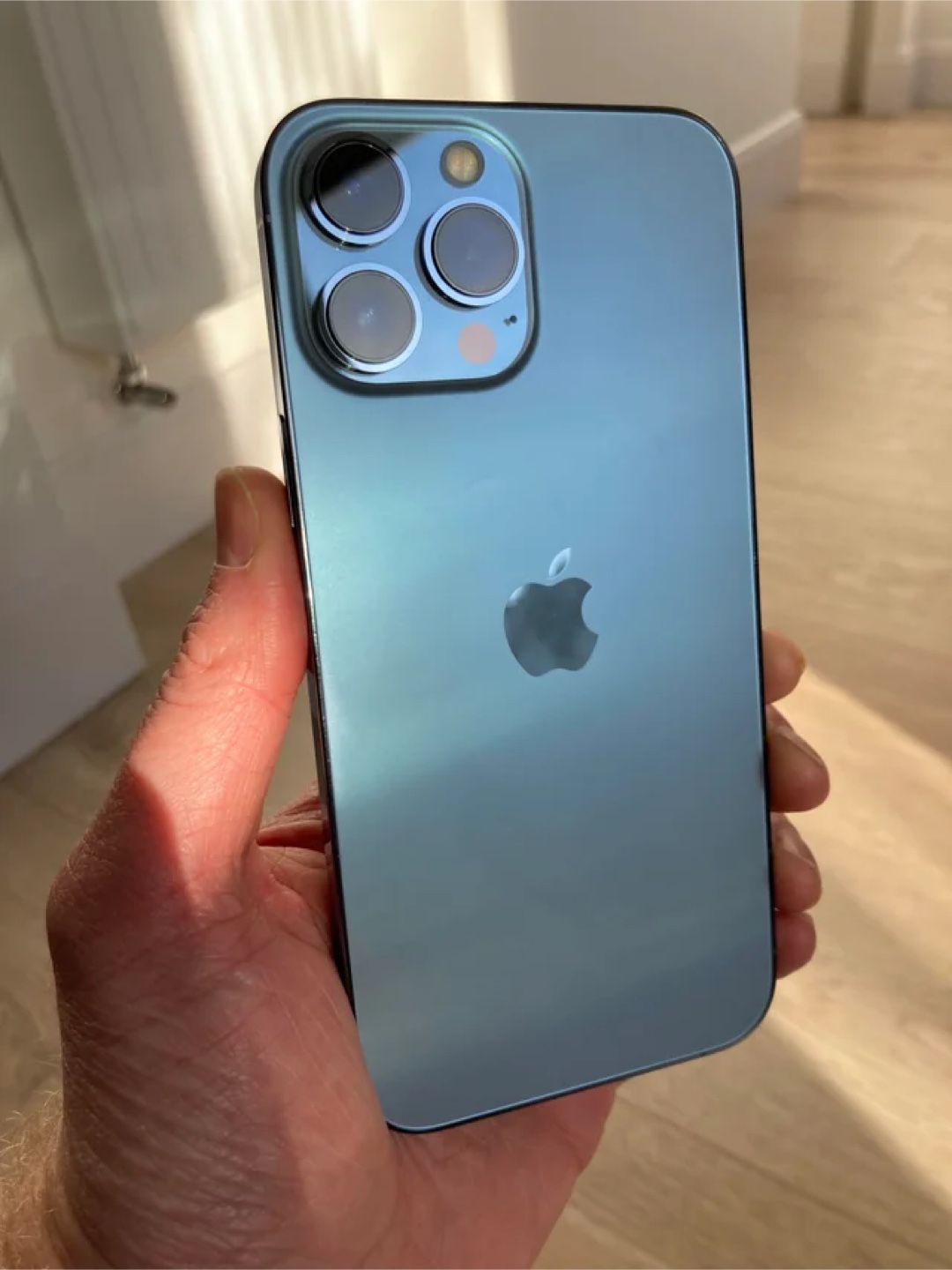 iPhone 13 Pro Max Sierra Blue