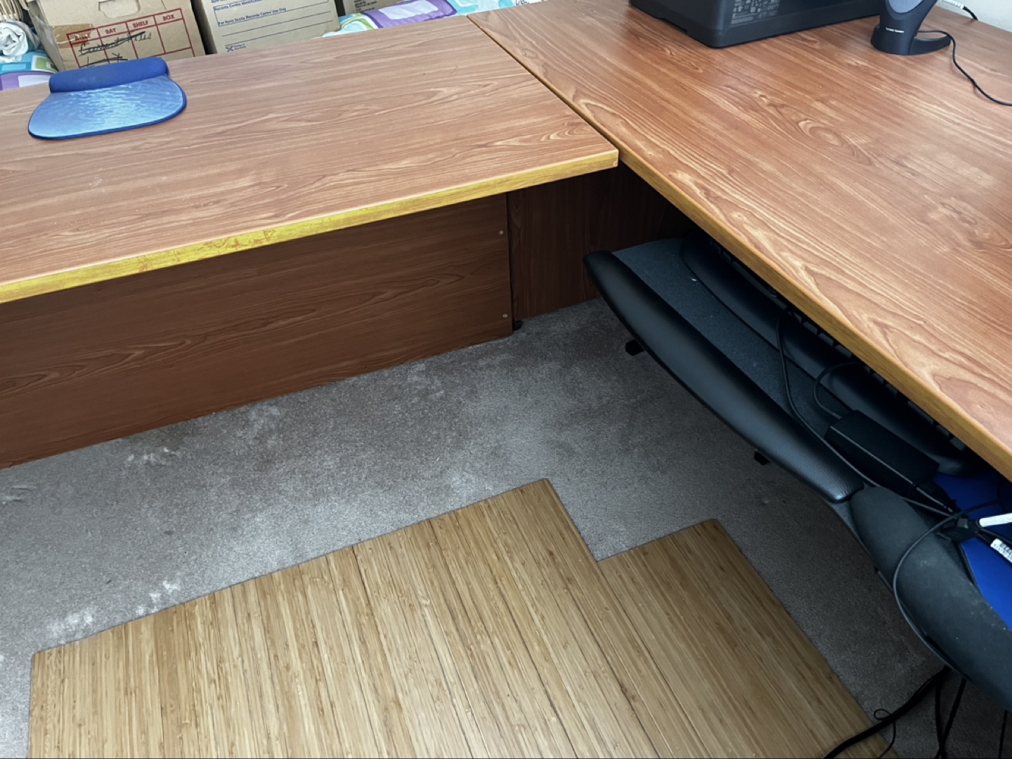 L-Shaped Computer Desk with Keyboard Tray - photo 2