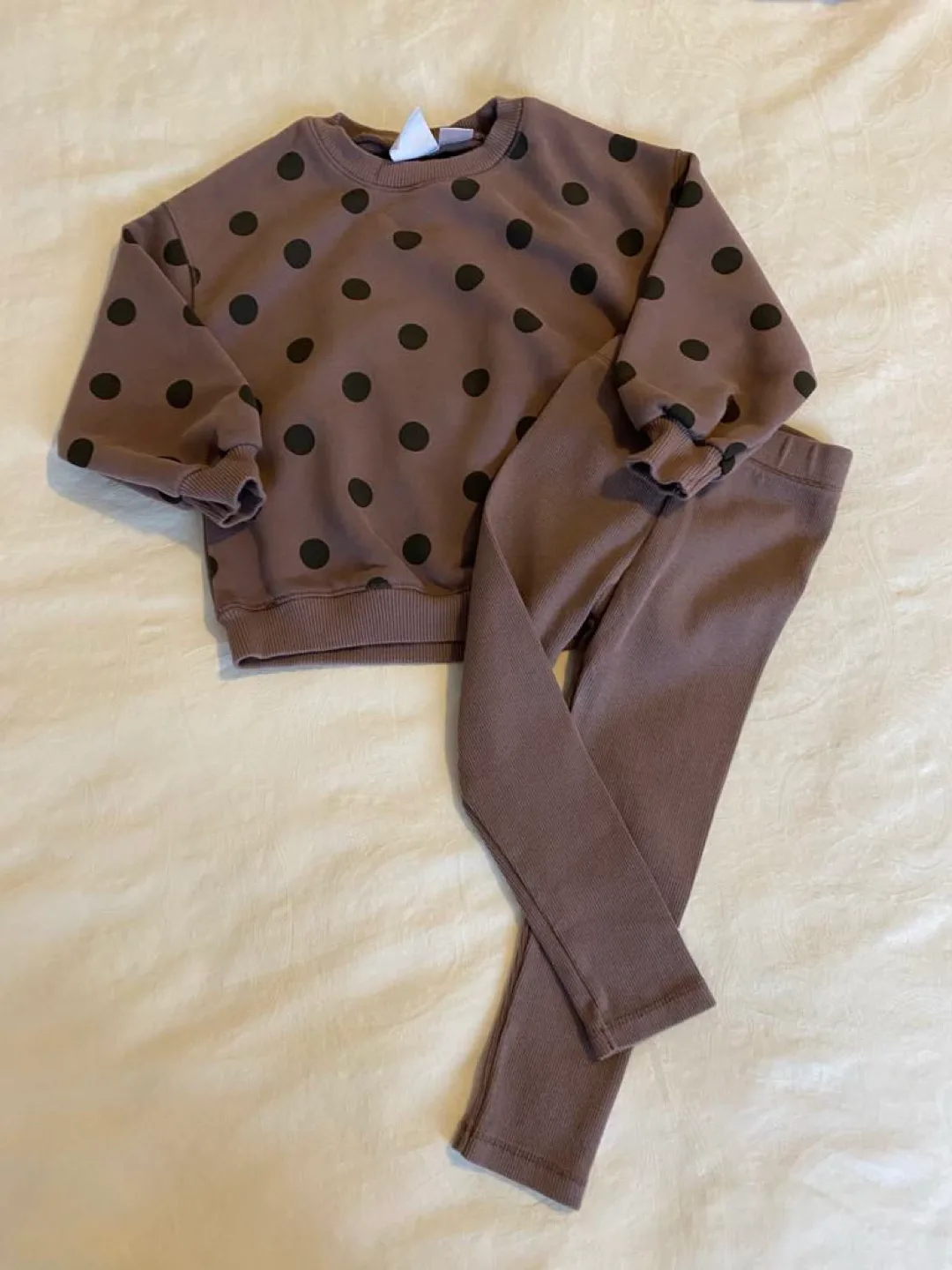 3T -ZARA Kids' mauve polka dot sweatshirt and leggings set image indicator(4)
