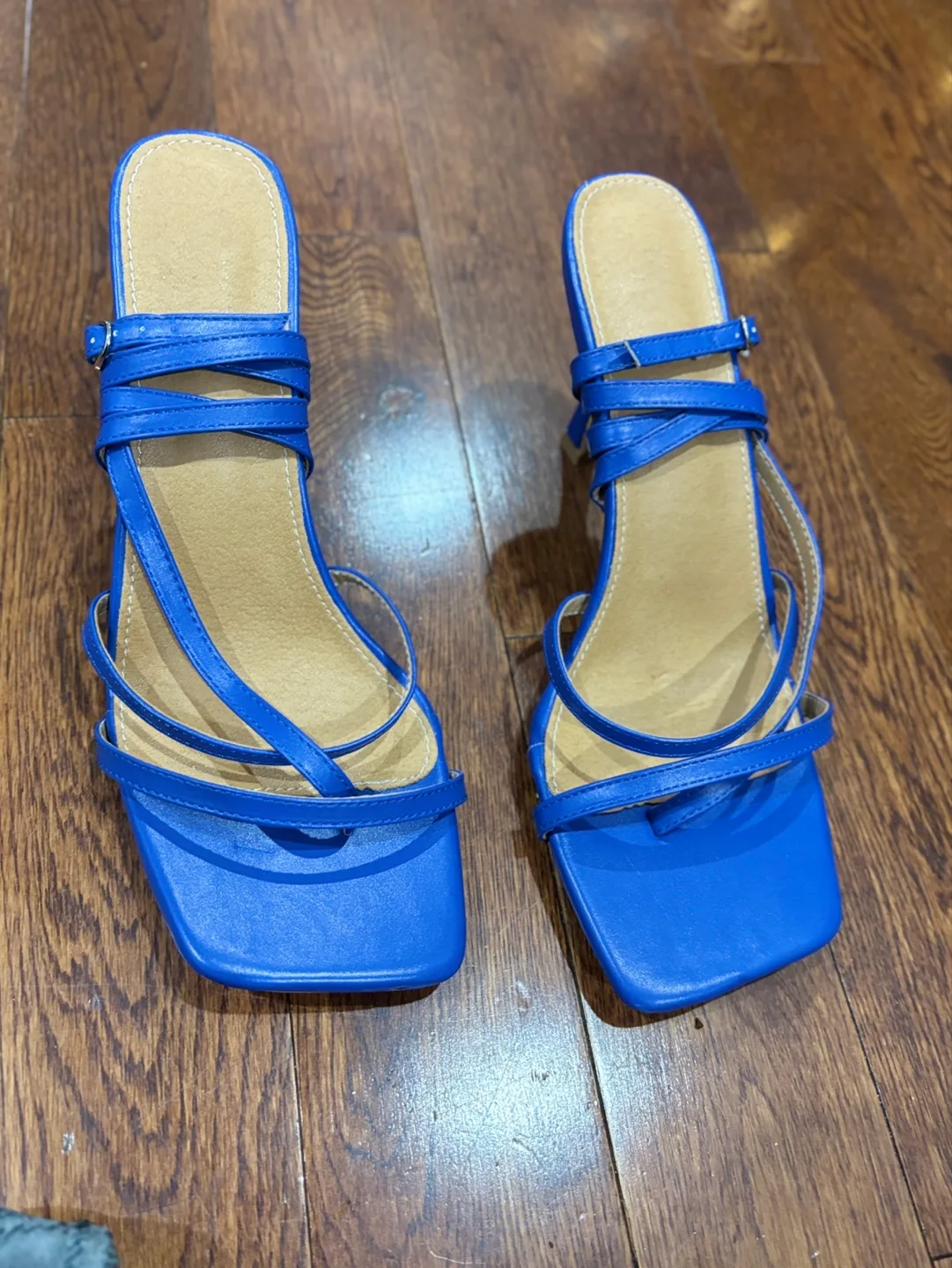 High Heel shoes -White, Silver, Blue, green image indicator(4)