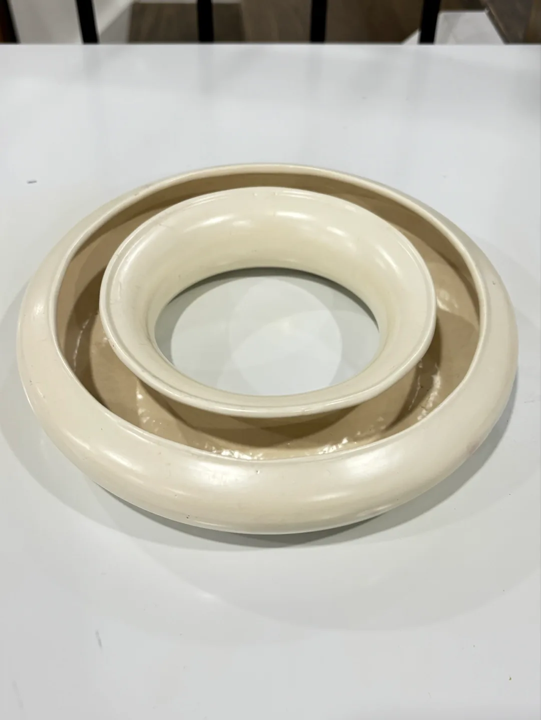 Cream-coloured Ceramic Posy Ring Bowl / Vase image indicator(3)