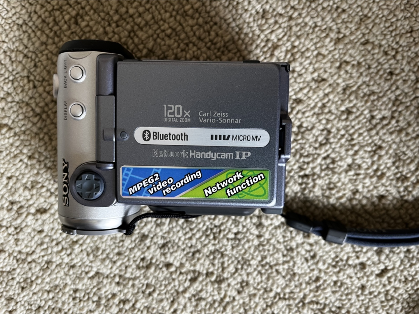 Sony DCR-IP7BT Network Handycam IP Digital Video Camera Recorder - photo 5