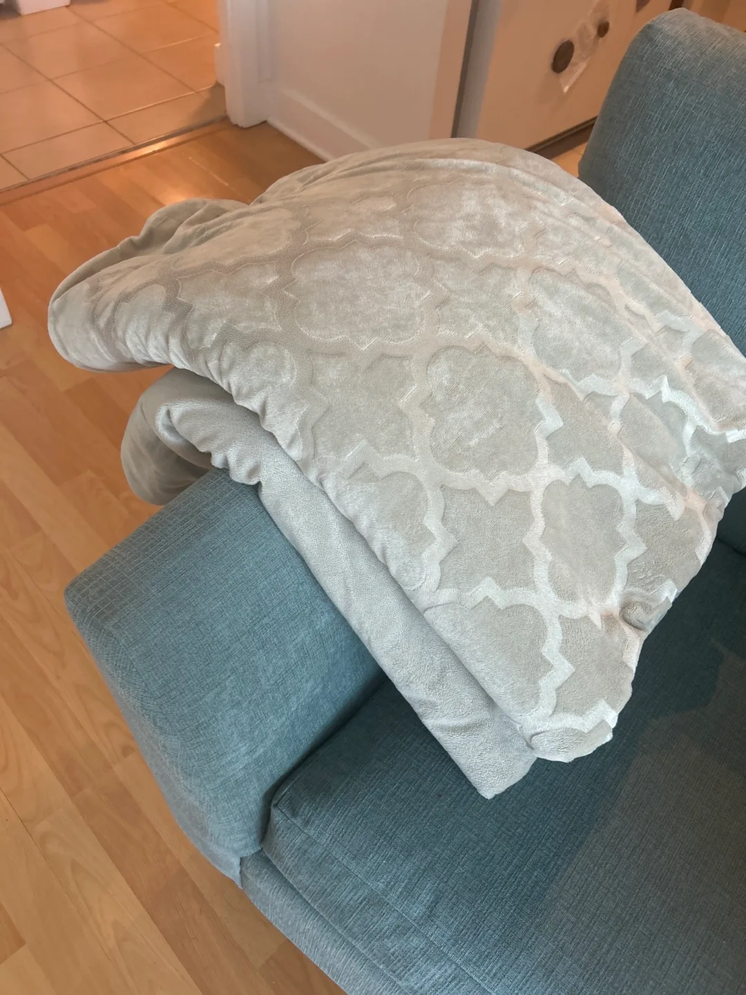2 Soft Beige Throw Blanket thumbnail