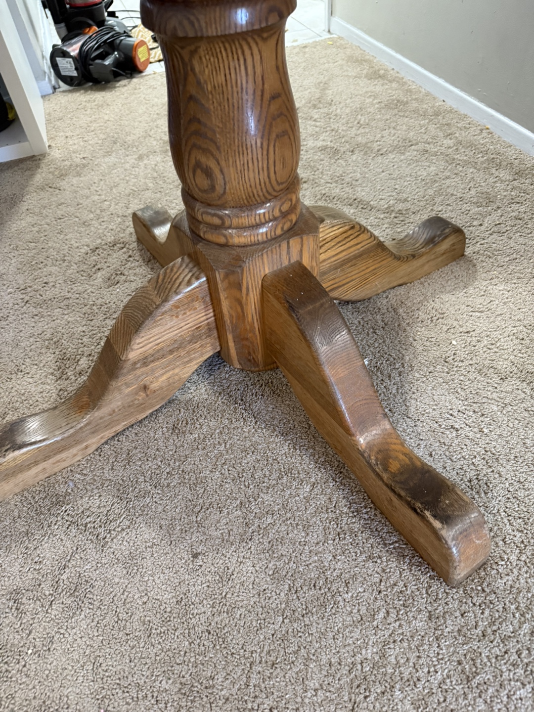 Round Wooden Dining Table - photo 5
