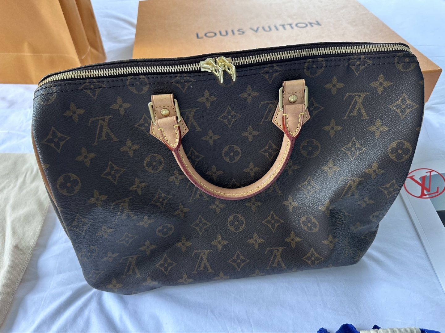 Authentic Louis Vuitton Speedy 35 Bandouliere Monogram Handbag - photo 2