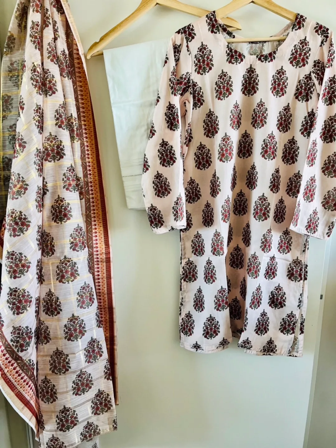 Cotton 3pc suits new image indicator(2)