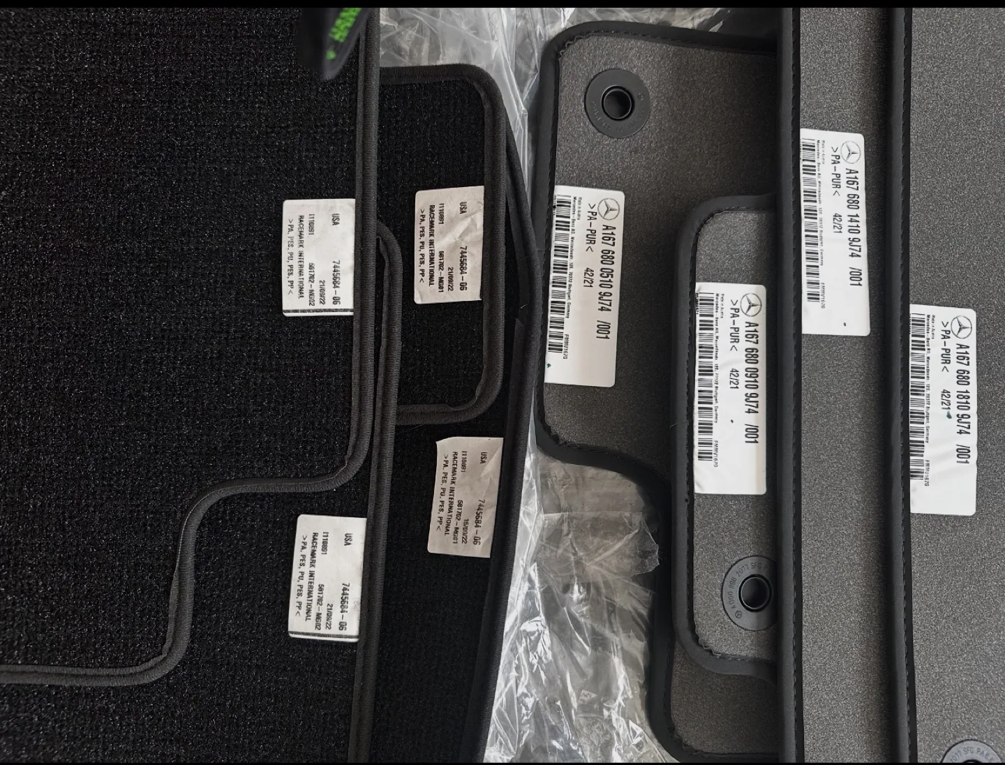 Mercedes-Benz OEM Floor Mats image indicator(4)