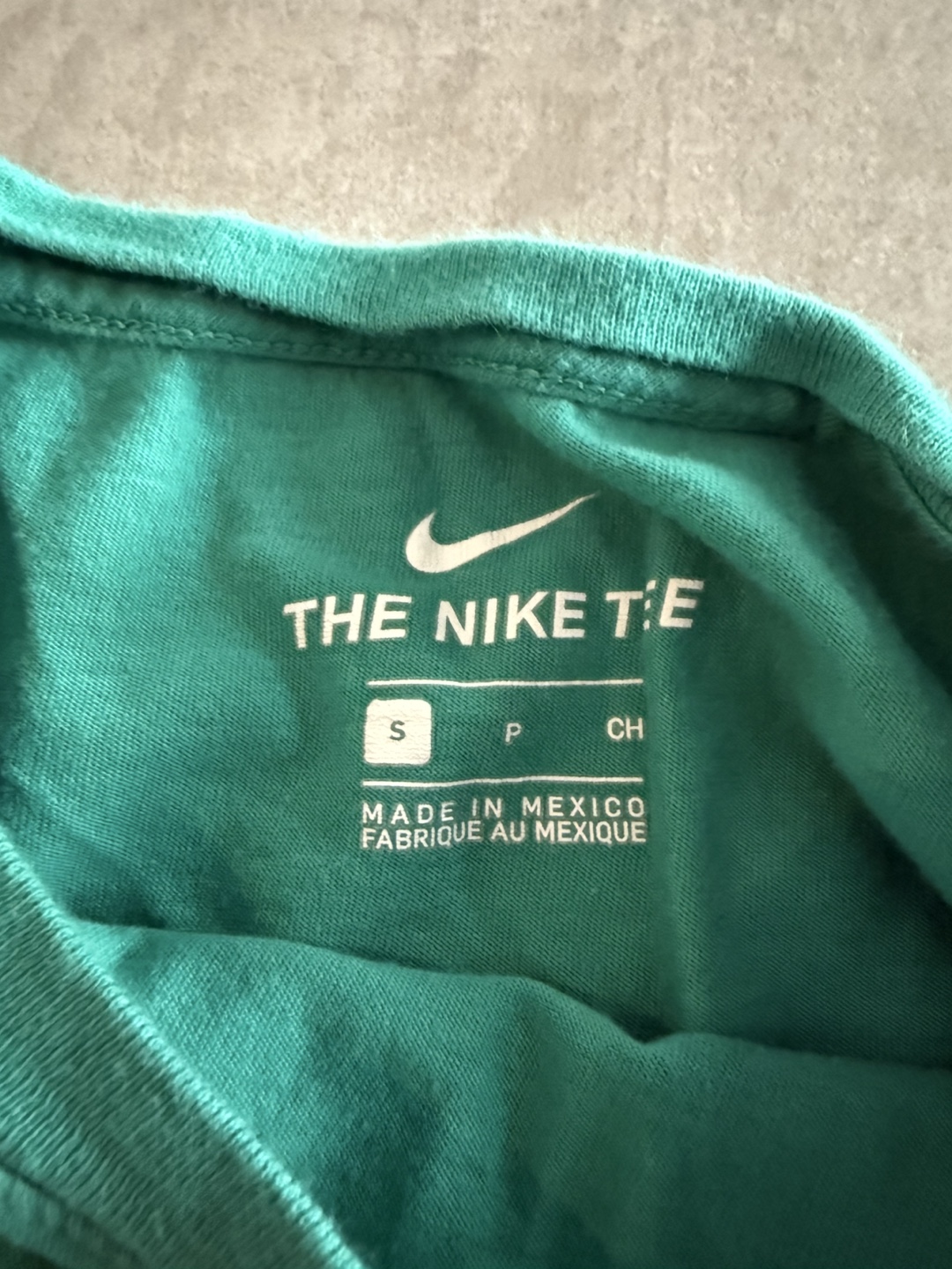 Nike Dinosaur Graphic Tee - Size Small - photo 2
