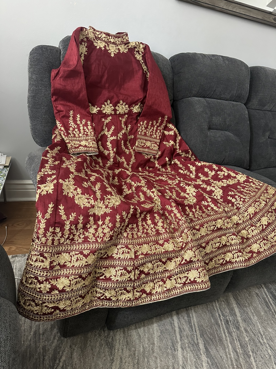 Gorgeous Maroon & Gold Embroidered Anarkali Suit - photo 2