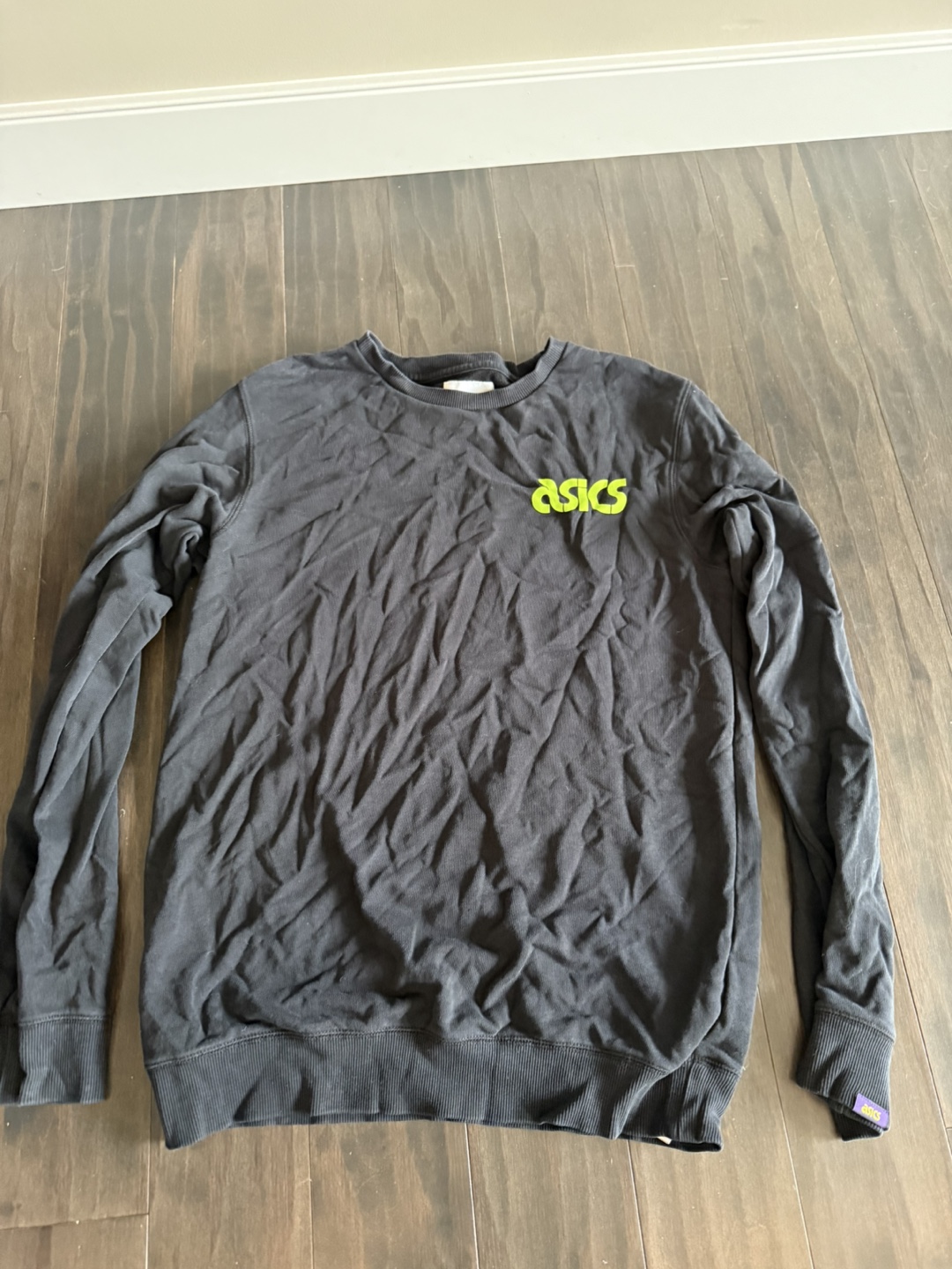 Bundle of Nike and ASICS athletic wear - photo 4