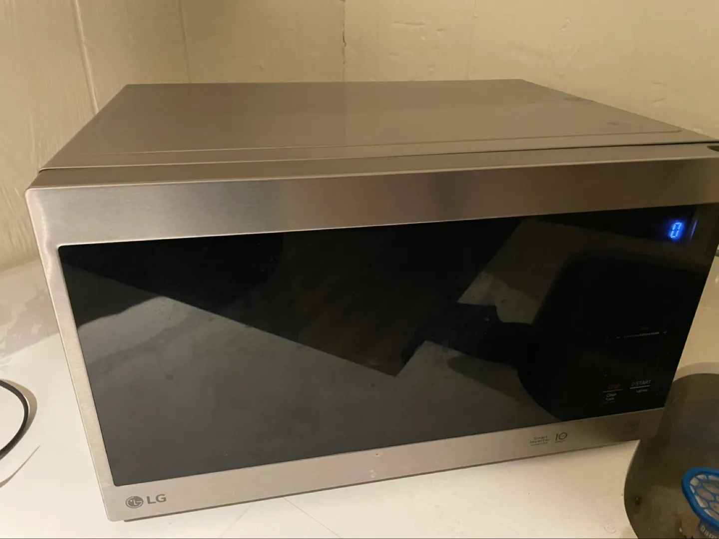 LG Microwave - Model LMC1575ST thumbnail