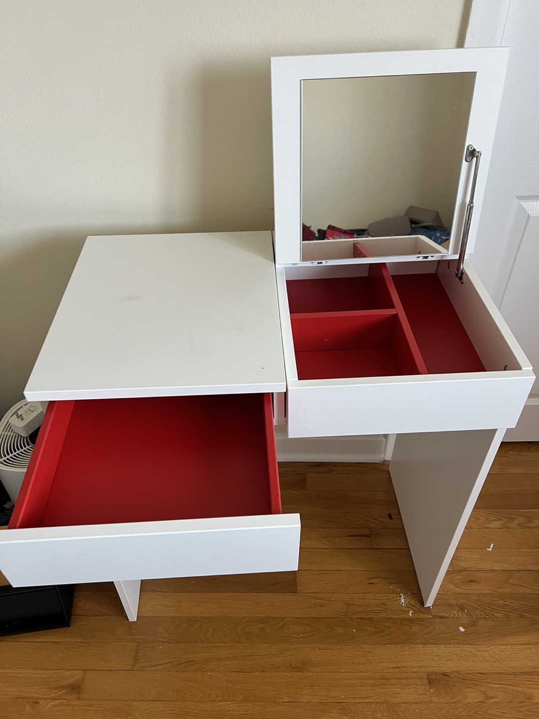 White Vanity Desk with Mirror and Drawers