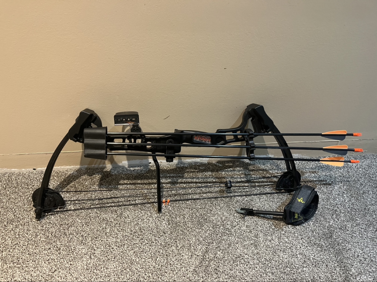 Youth Bow and Arrow Set with Wrist Release