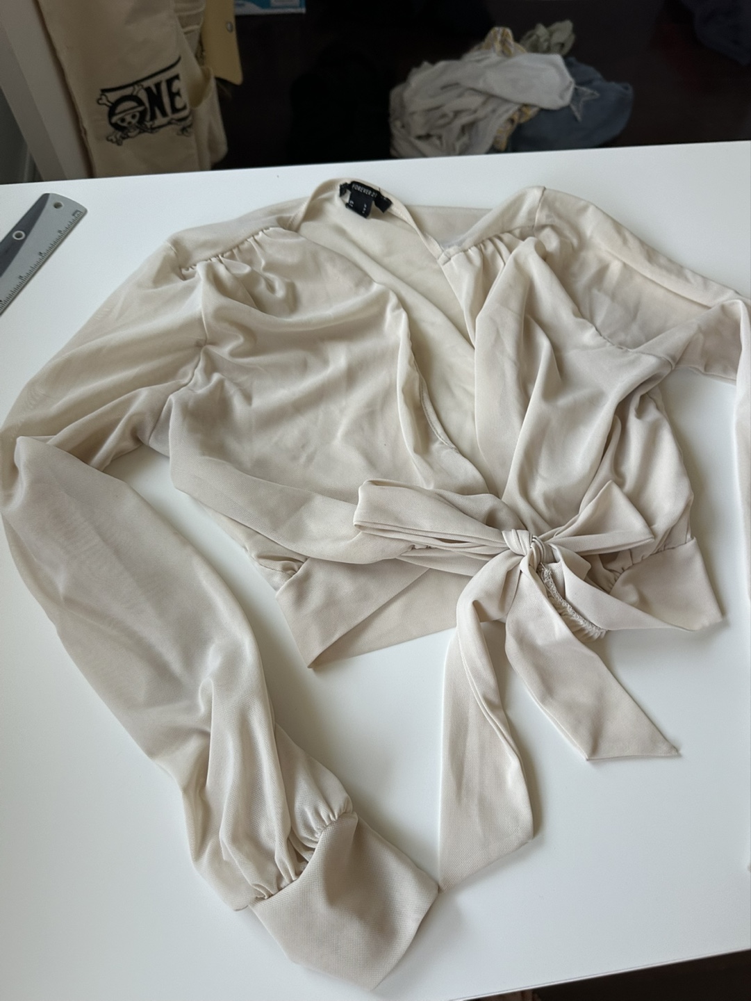 Bolero Forever 21 Beige Tie-Front Crop Top - Size Small - photo 3