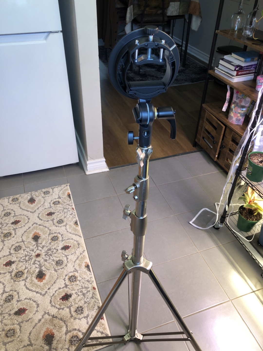 Godox Flash Bracket with Tripod Stand - photo 3