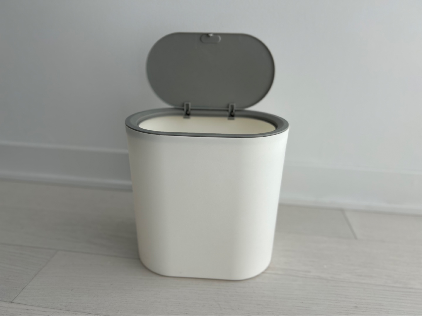 White and Grey Small Trash Can