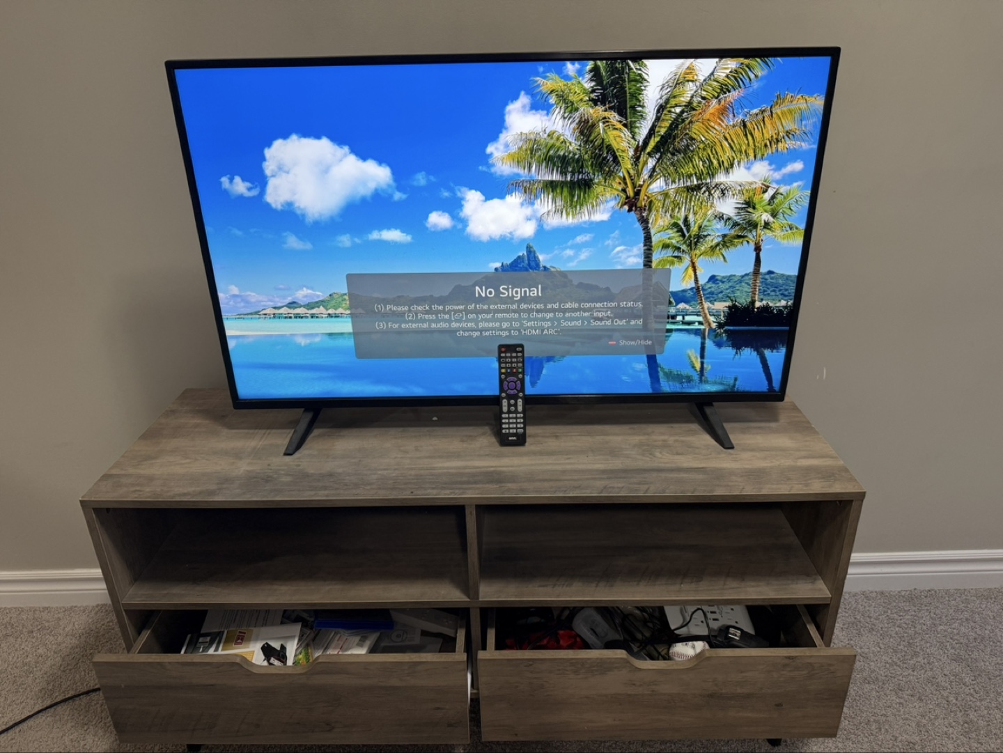 LG Smart TV - 43 Inch WITH TV stand