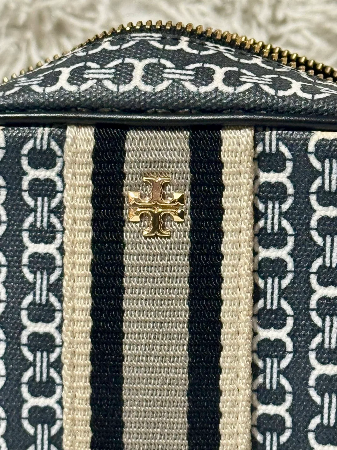 Tory Burch Gemini Link Crossbody bag image indicator(7)