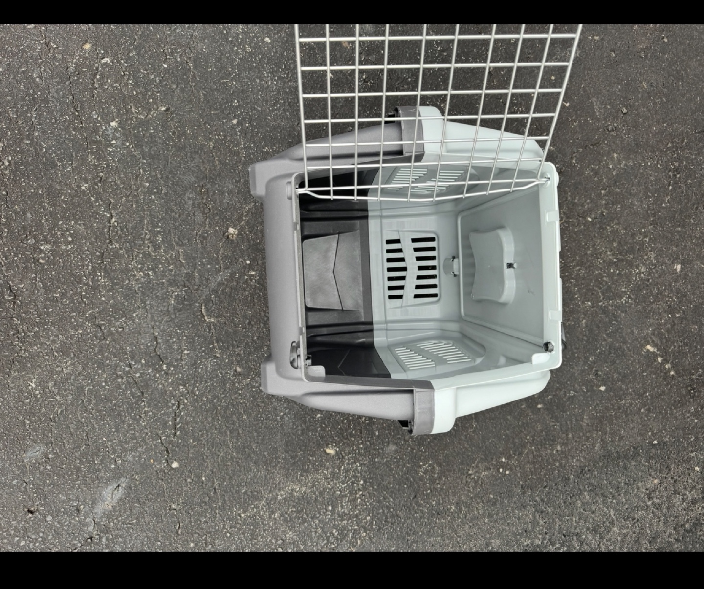 Small SKUDO Pet Travel Carrier - photo 3