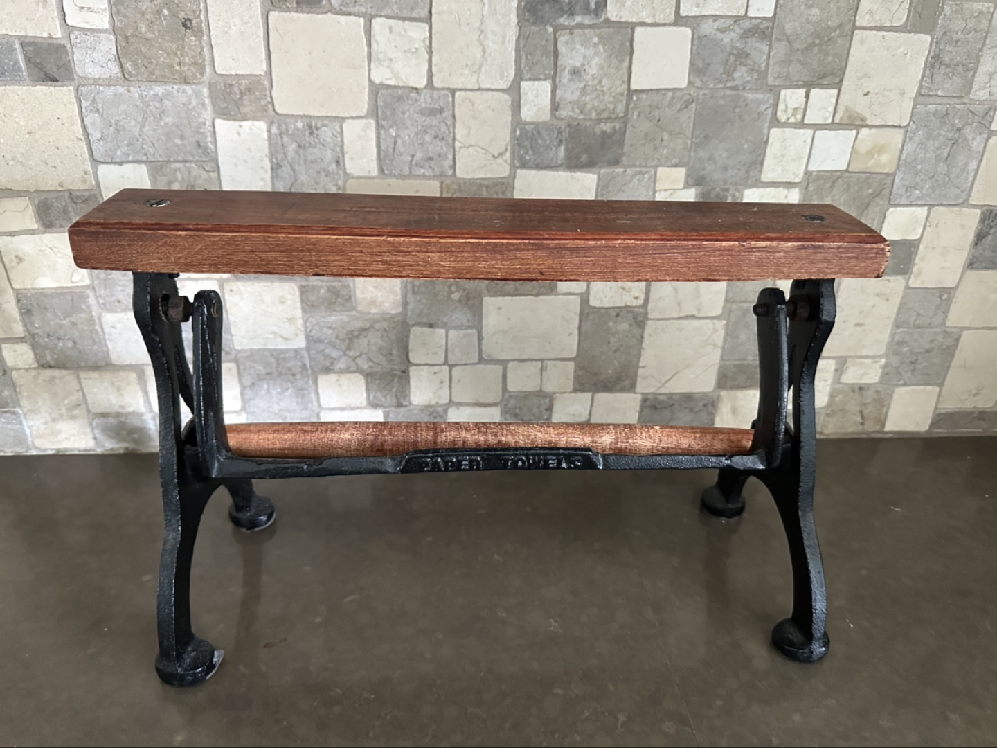 Vintage Cast Iron Paper Towel Holder - photo 2