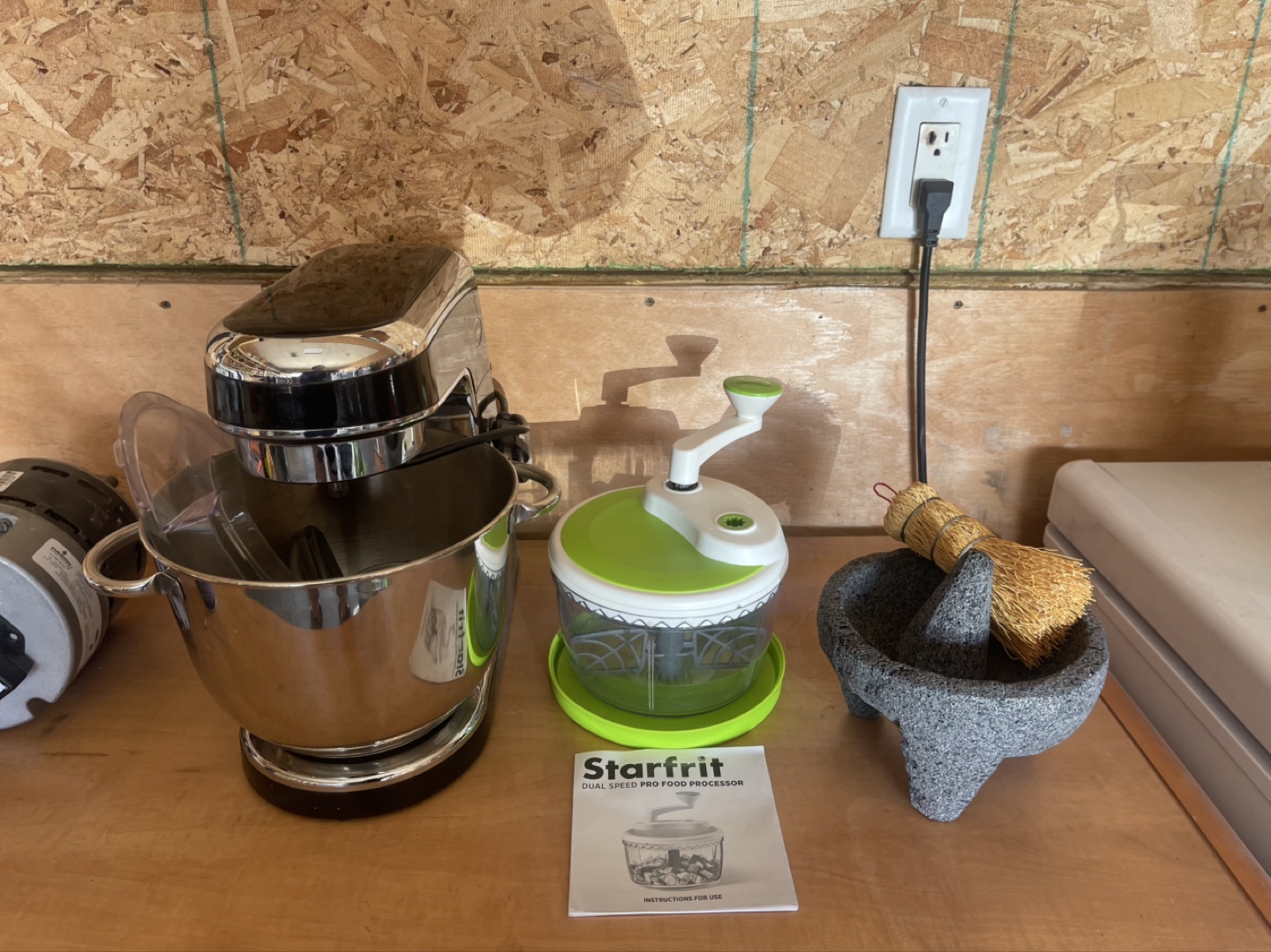 Stand Mixer + Molcajete Set + Food Processor