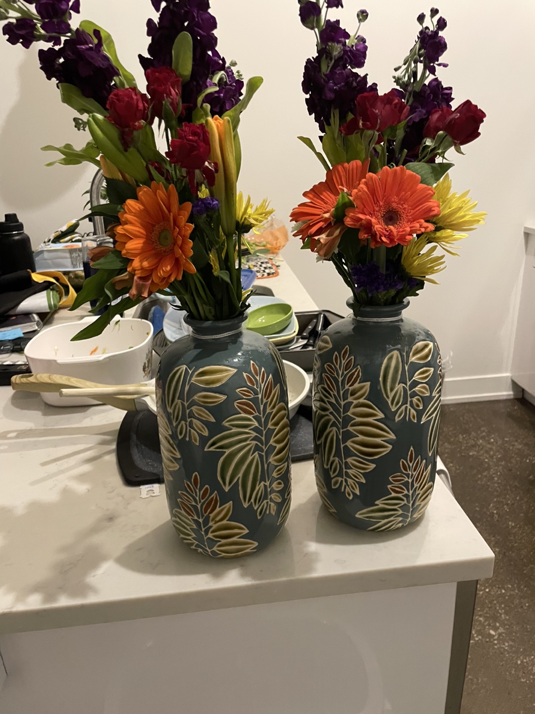 Pair of Decorative Vases with Floral Design - photo 2