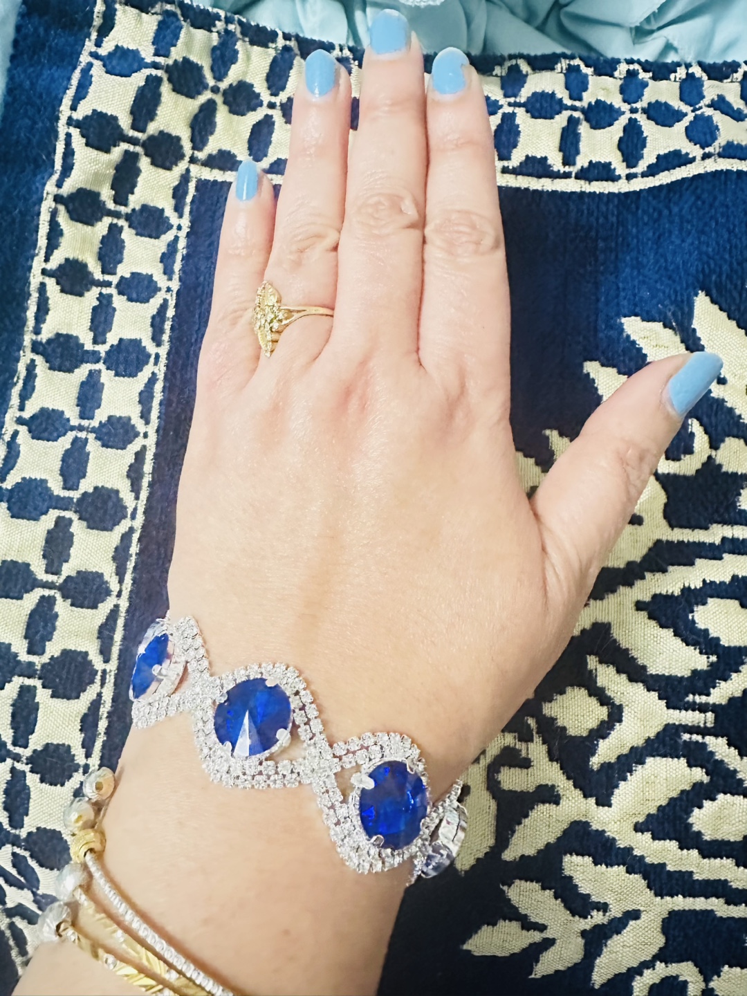 Stunning Blue Crystal rhinestones Bracelet - photo 3