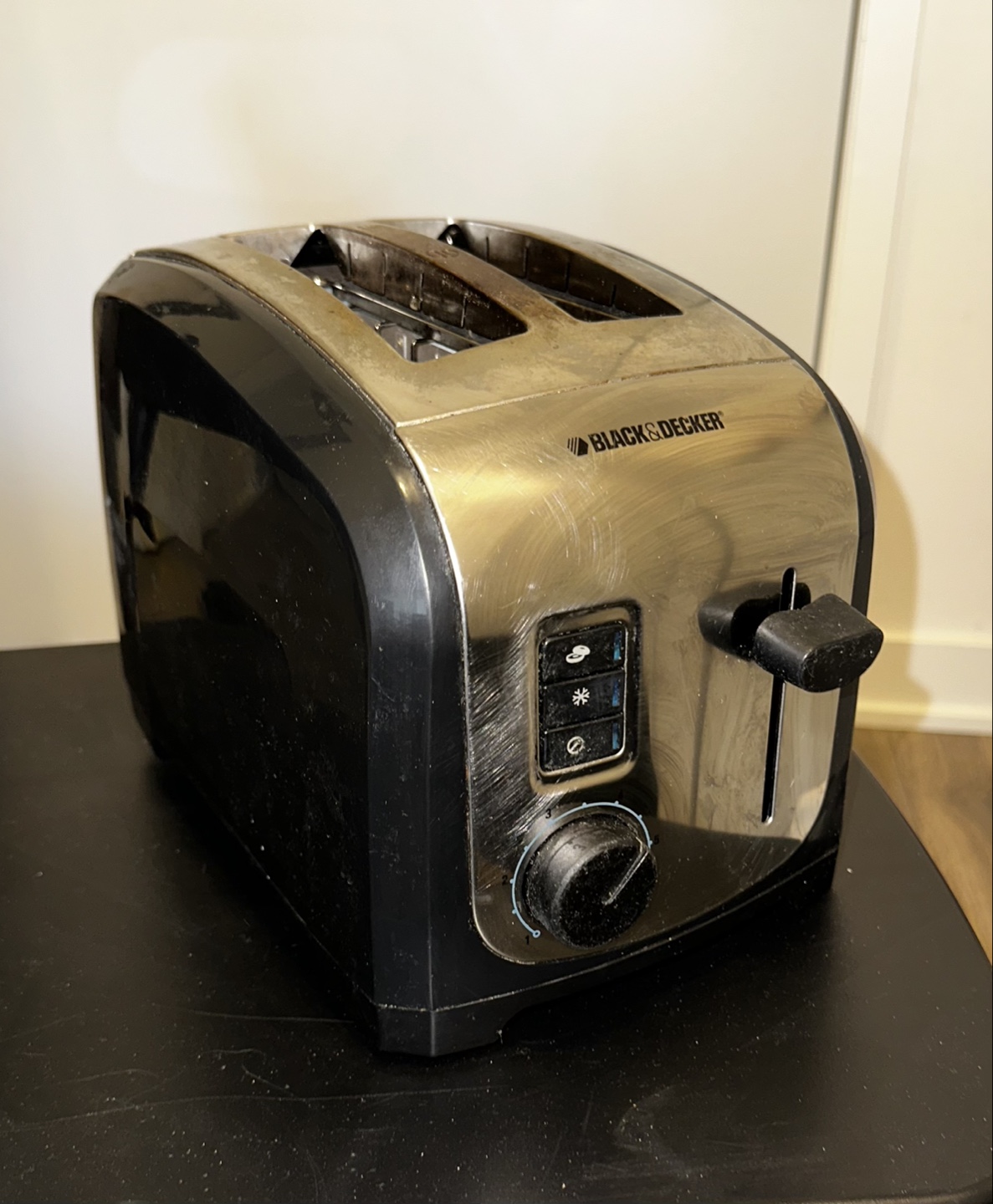 Black & Decker Two-Slice Toaster - photo 2