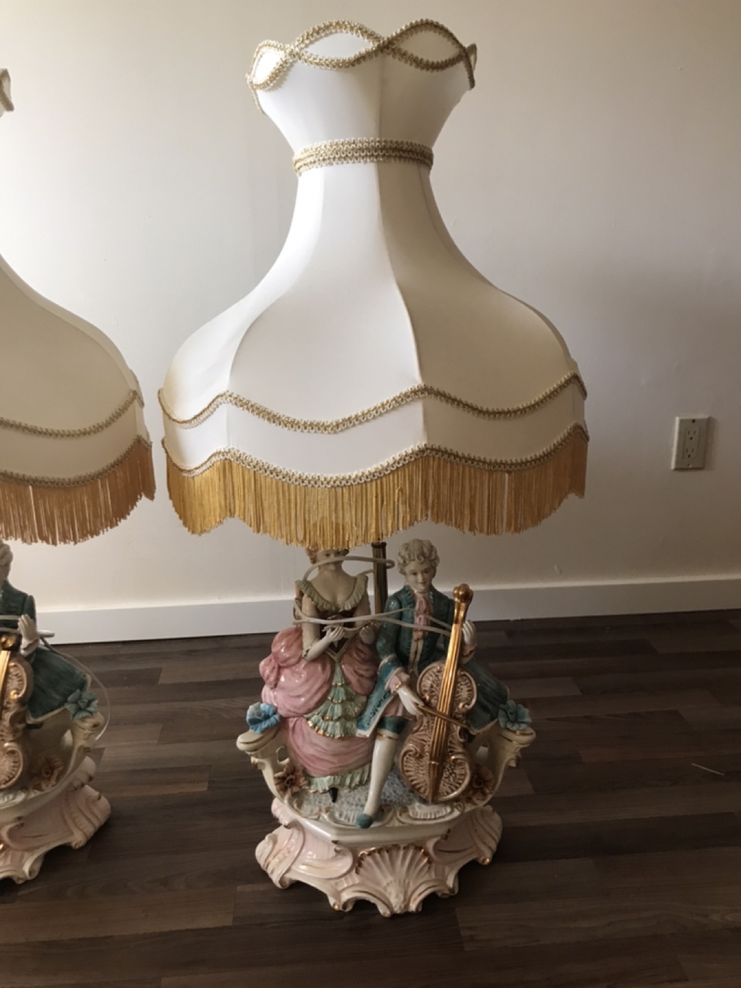 Vintage Lamp Set - photo 3