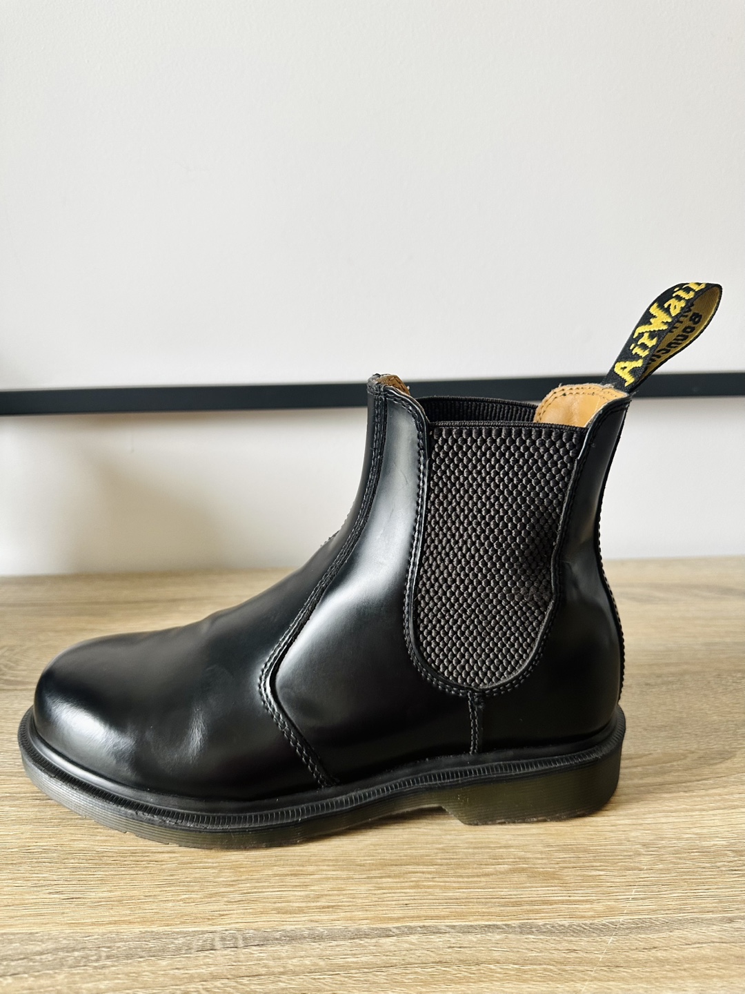 Dr. Martens 2976 Smooth Leather Chelsea Boots - Black - photo 4