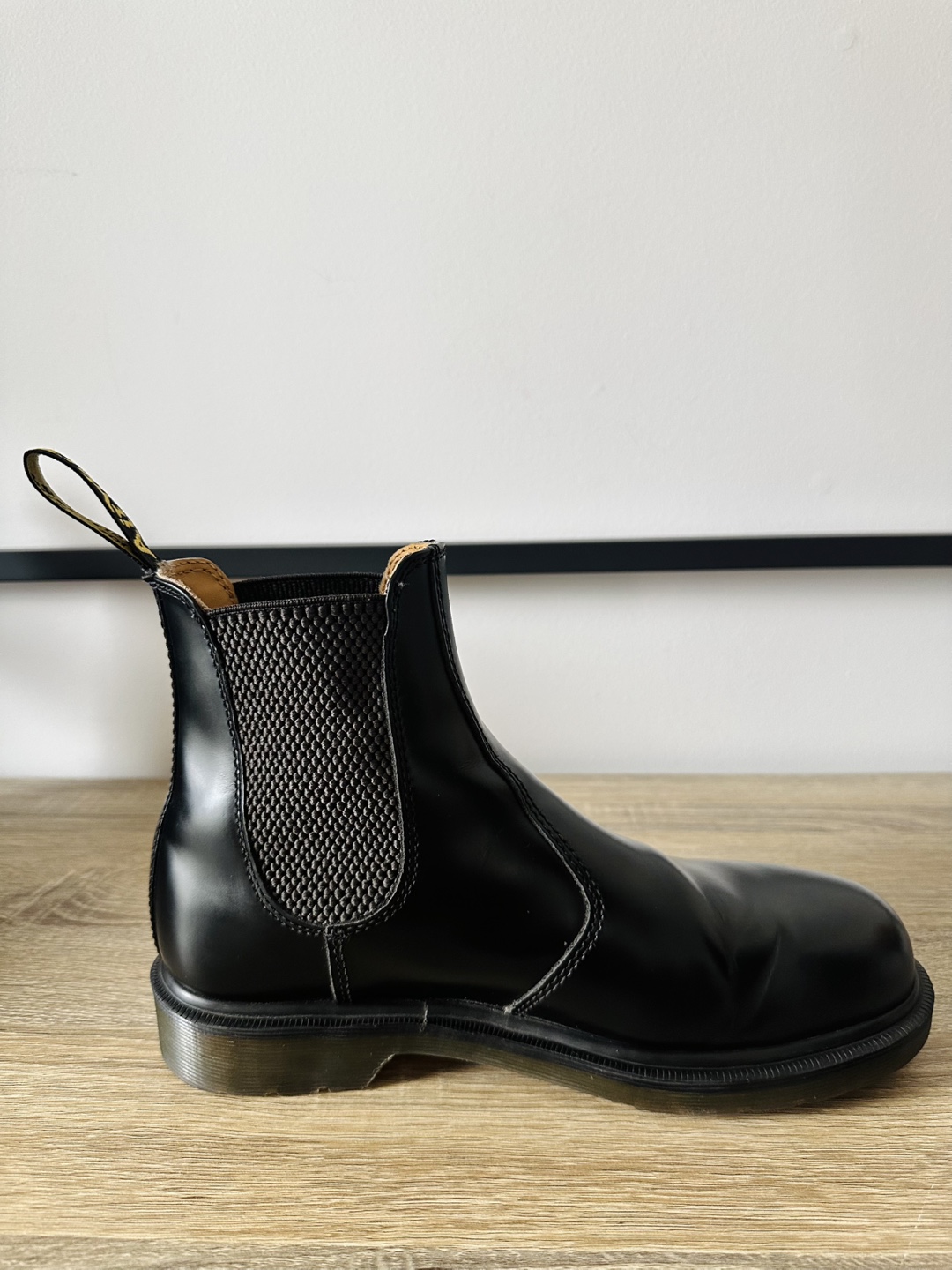 Dr. Martens 2976 Smooth Leather Chelsea Boots - Black - photo 5