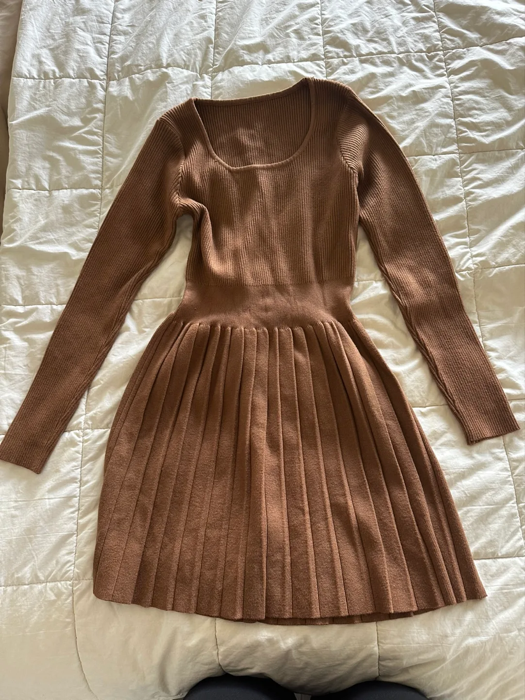 Brown Knit Pleated Mini Dress image indicator(4)