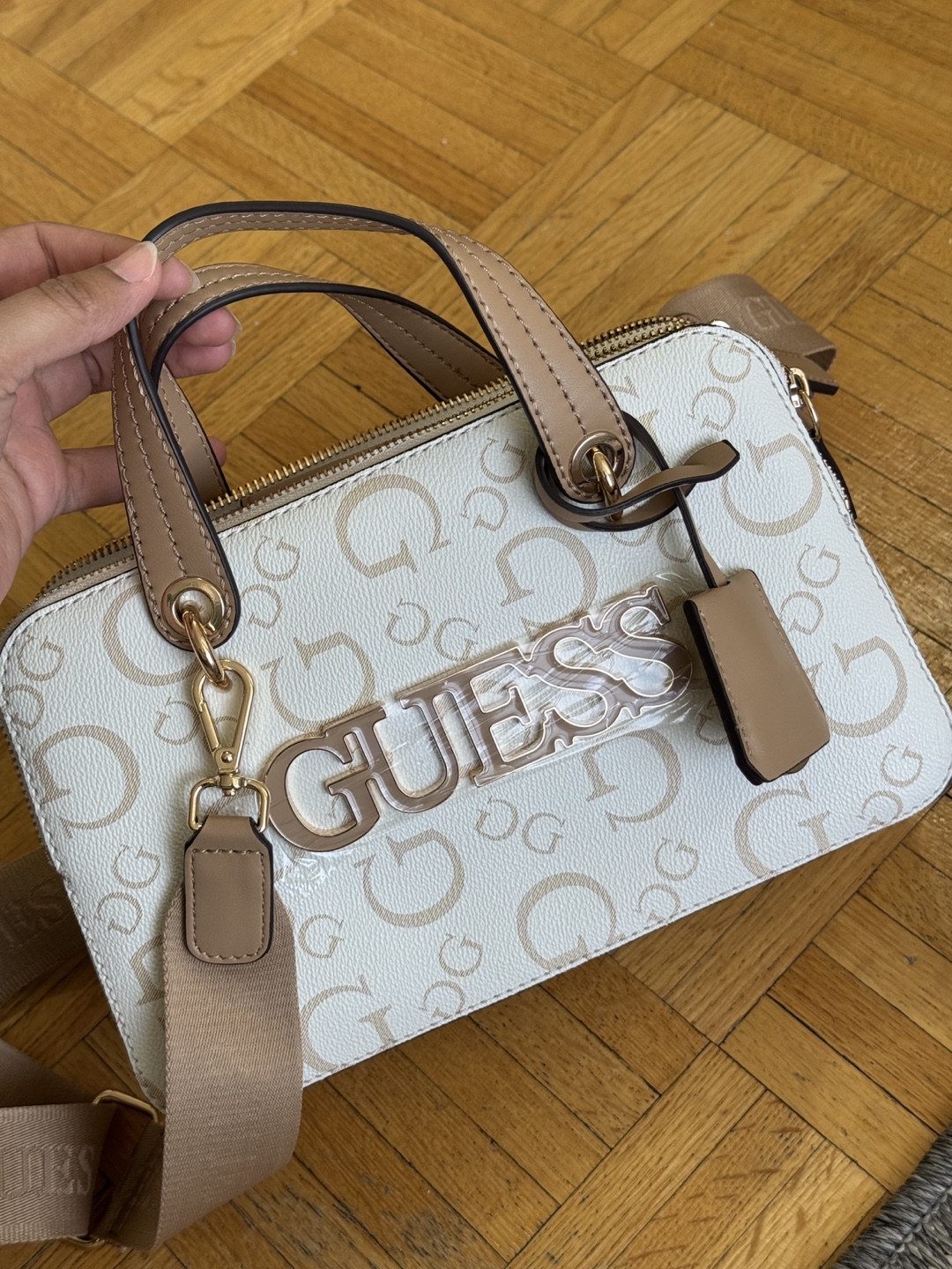 Guess handbag -  Pebbled Cream - photo 3