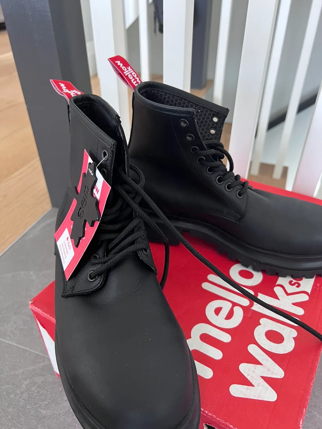 Brand New! Women's Mellow Walk Black Leather Boots - Size 8