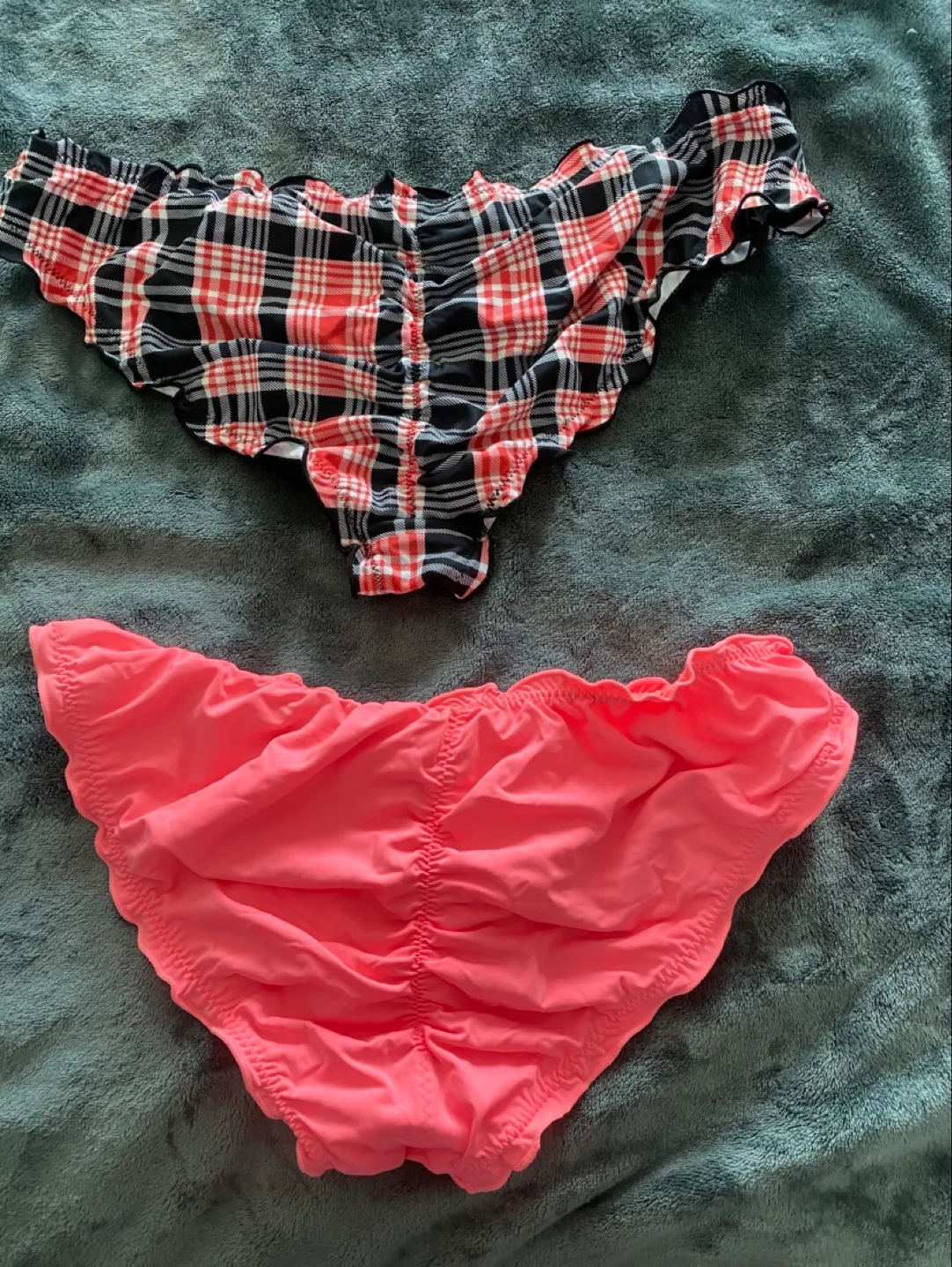 Womens’s bikini bottoms 5.00 each image indicator(2)