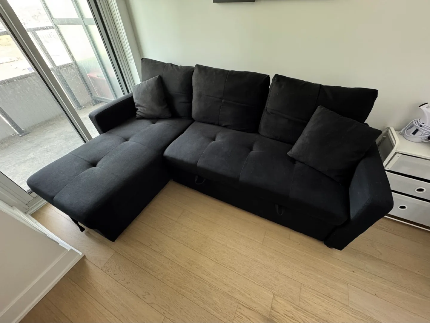 Black L-shaped Sectional Sofa Bed + Sofa covers set as a gift! image indicator(4)