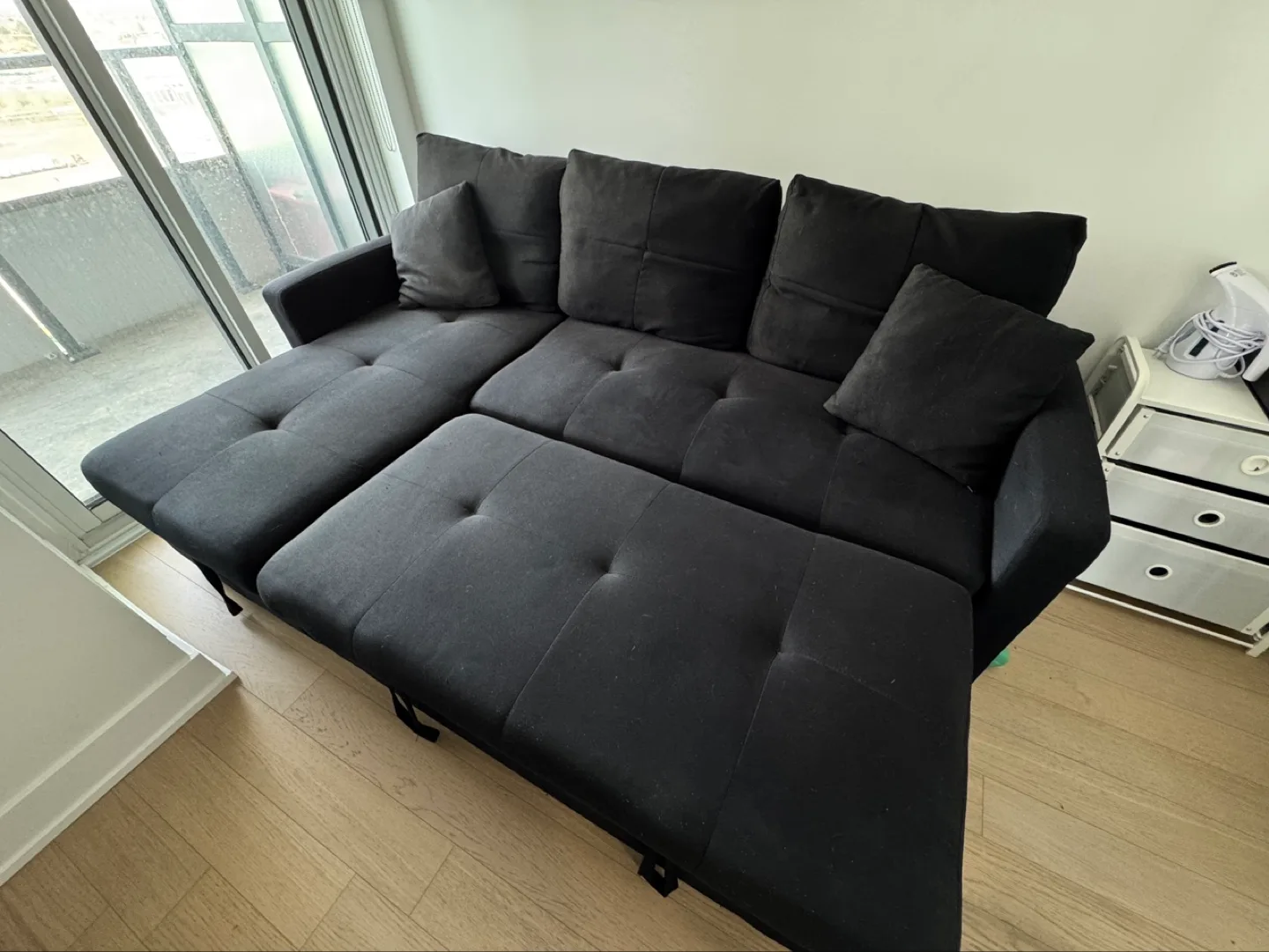 Black L-shaped Sectional Sofa Bed + Sofa covers set as a gift! image indicator(2)