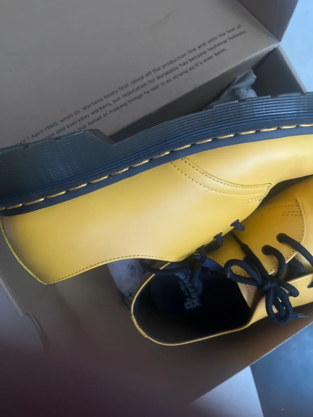 Dr. Martens 1461 Smooth Leather Yellow Shoes - Size US 8 image indicator(6)