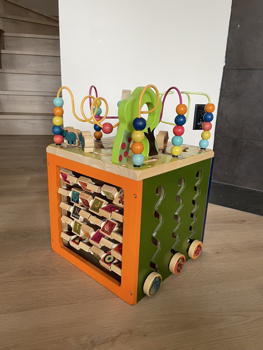 Great condition | Toddler/ Small kids toy | Wooden Activity Toy