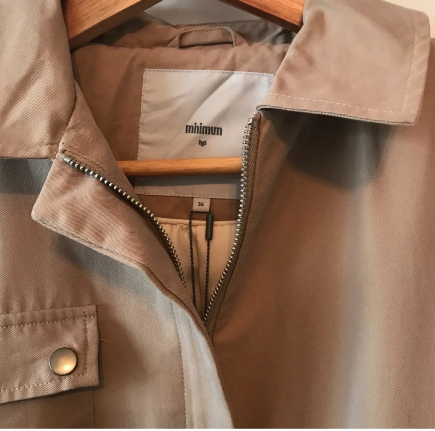 Minimum women’s Trench Coat - Size 36/small image indicator(3)