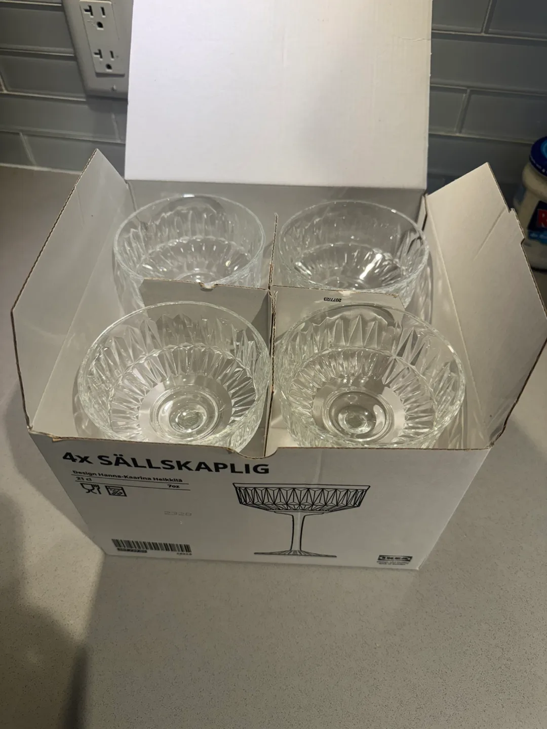 Set of 4 IKEA SALLSKAPLIG Coupe Glasses thumbnail