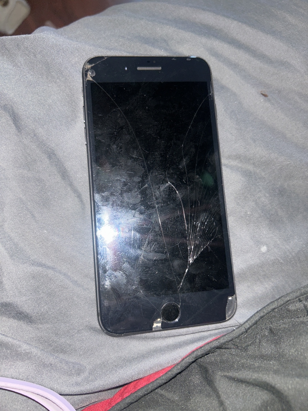 iPhone 8 plus 64 GB. Cracked Screen working condition
