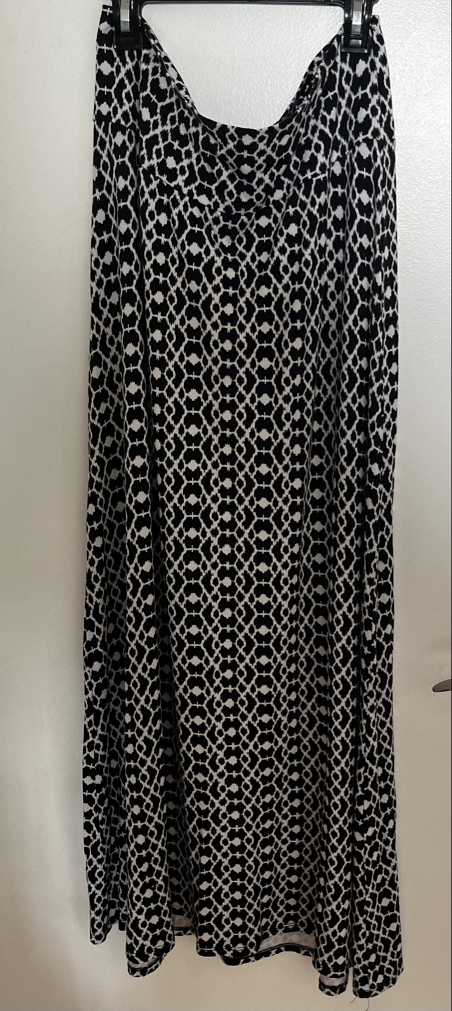 Black and White Geometric Maxi Skirt