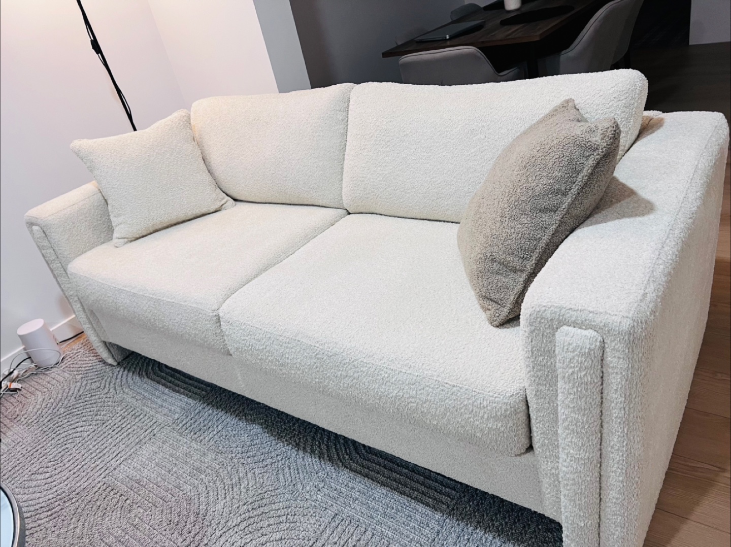 Cream-coloured Boucle Sofa - photo 2