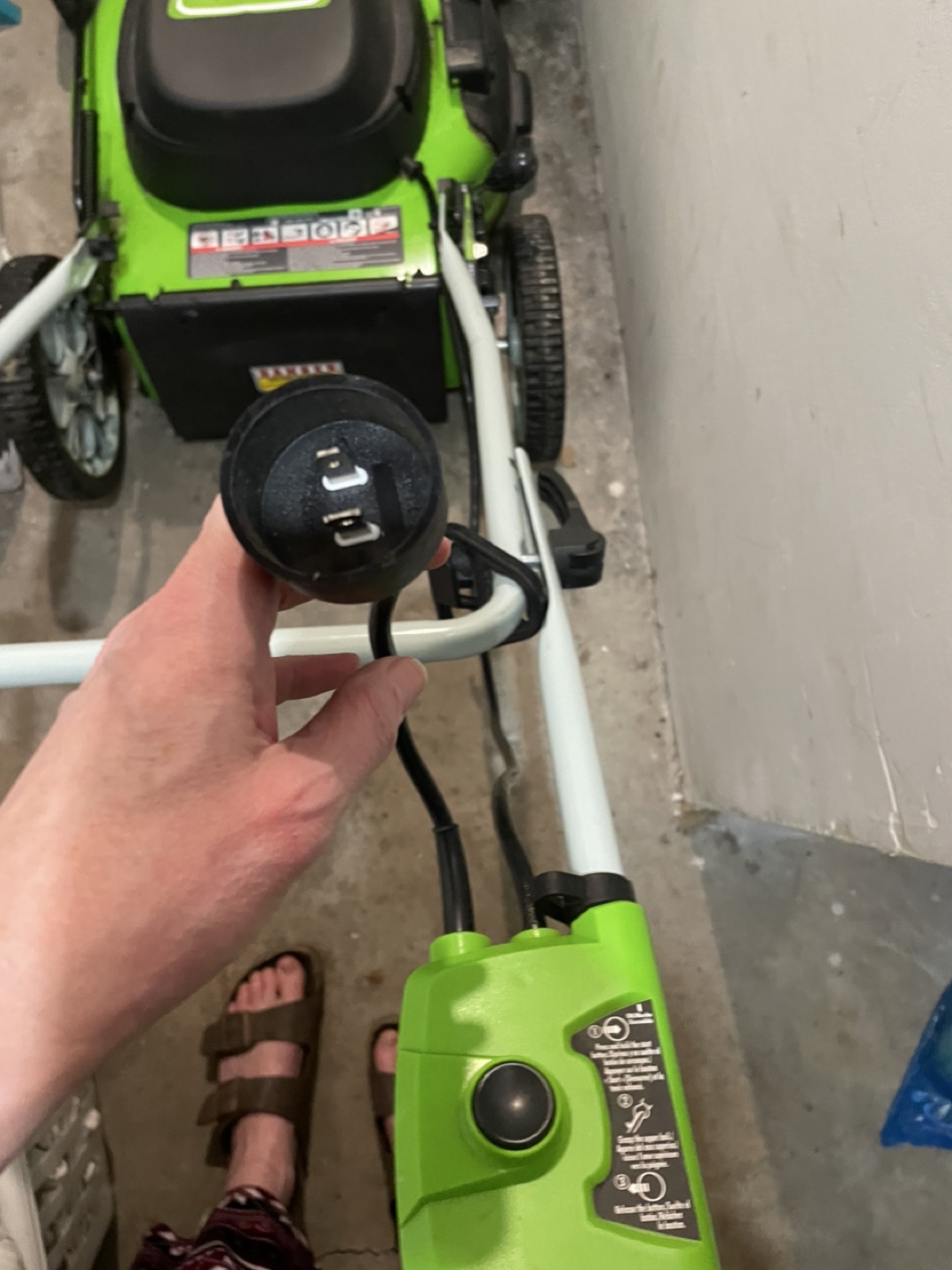 Greenworks lawnmower 20" 12A 3-in-1 Electric Lawn Mower - photo 4