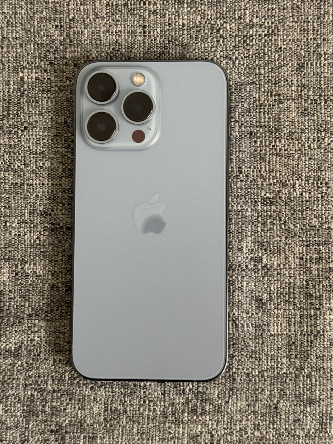 iPhone 13 Pro -  Excellent Condition - photo 2