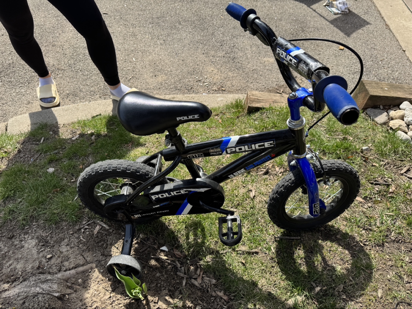 Kids Police 12" Bike with Training Wheels - photo 3