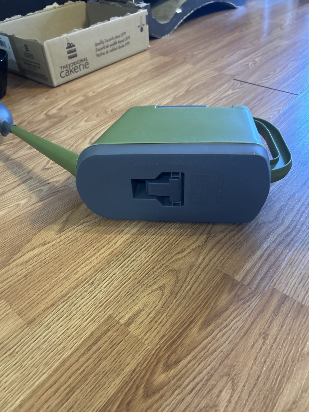 Green and green Plastic 4 LWatering Can - photo 3